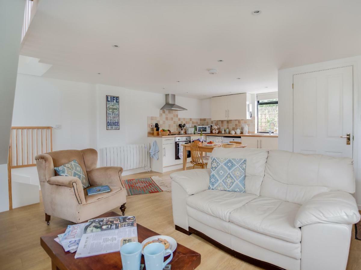 Little England Cottage Milborne Saint Andrew エクステリア 写真