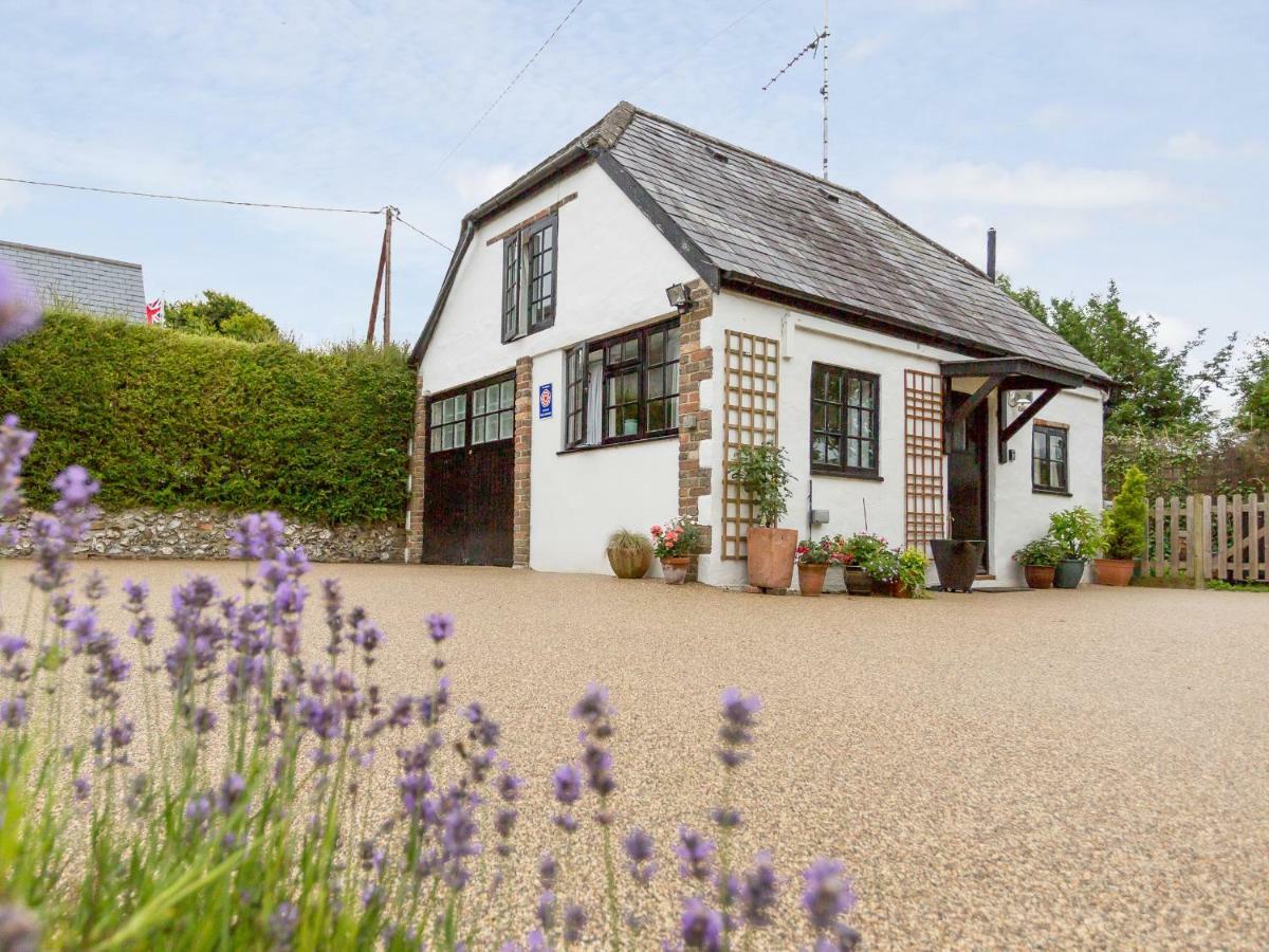Little England Cottage Milborne Saint Andrew エクステリア 写真