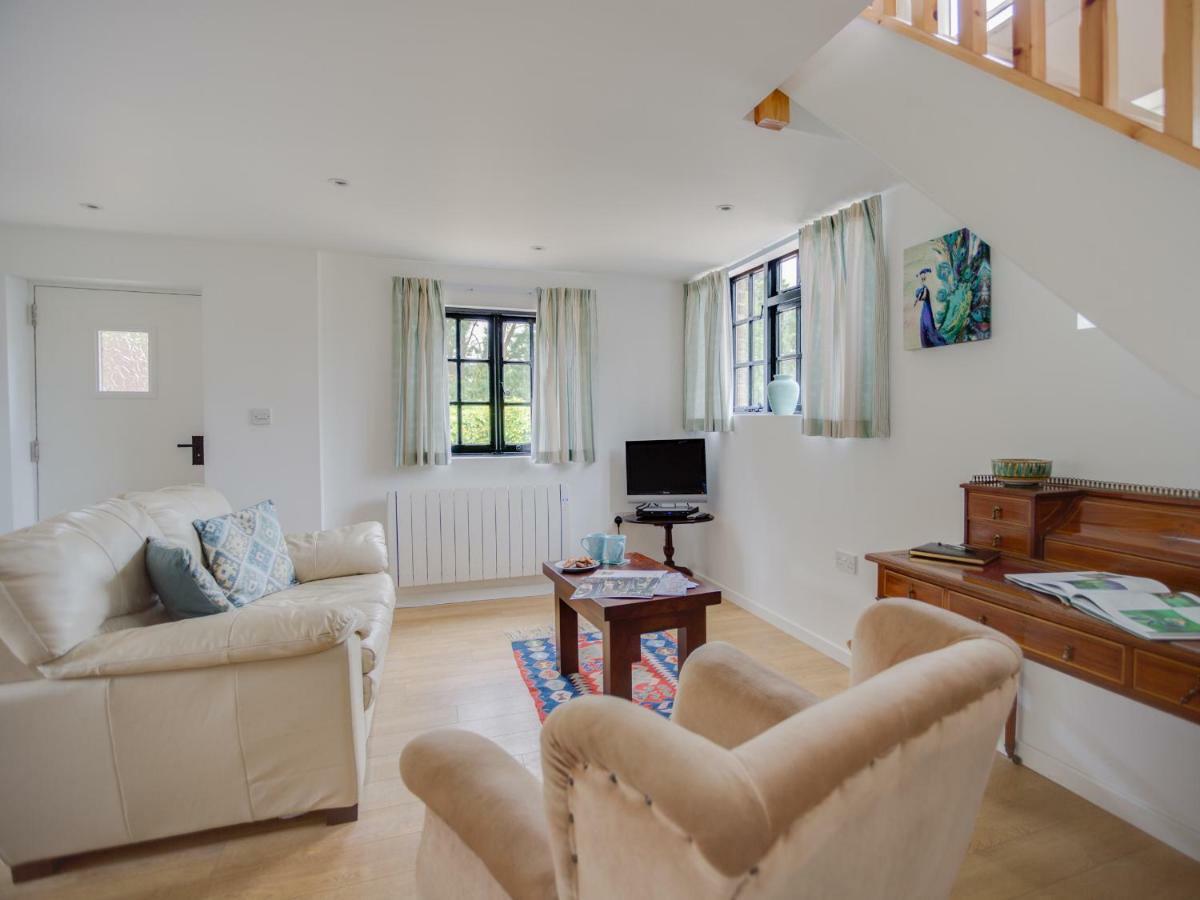 Little England Cottage Milborne Saint Andrew エクステリア 写真